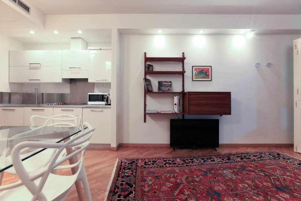 Brera Area Lovely Apt Close To Piazza Duomo Milan Exterior photo