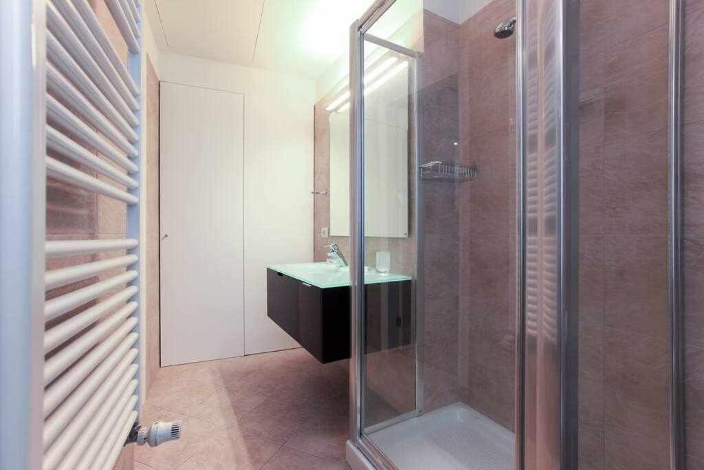Brera Area Lovely Apt Close To Piazza Duomo Milan Exterior photo