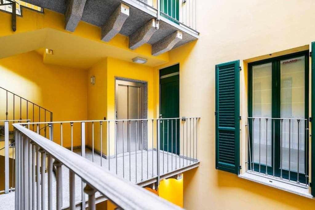 Brera Area Lovely Apt Close To Piazza Duomo Milan Exterior photo